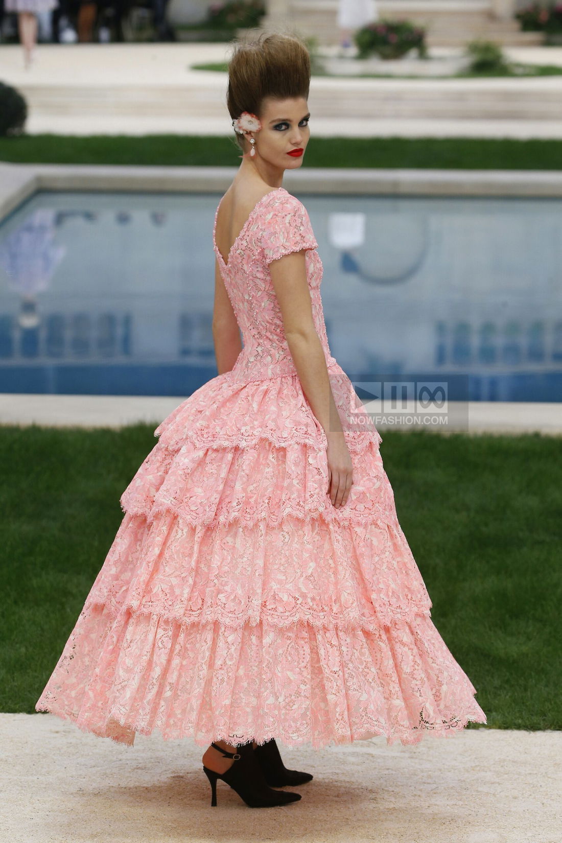 Chanel Haute Couture Chanel Pink Dress 2019 Ambiance At Chanel Haute  Couture Spring 2019, Photographed In