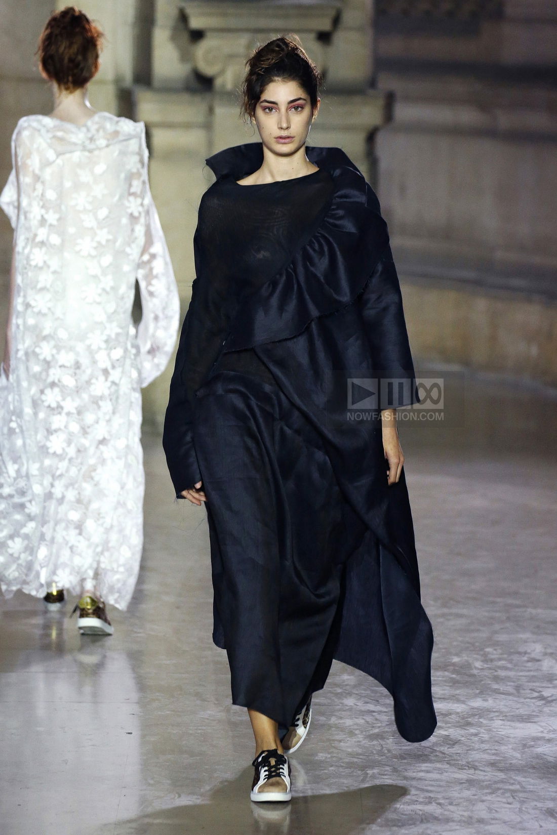 Moon Young Hee Fashion Show, Collection Ready To Wear Spring Summer ...