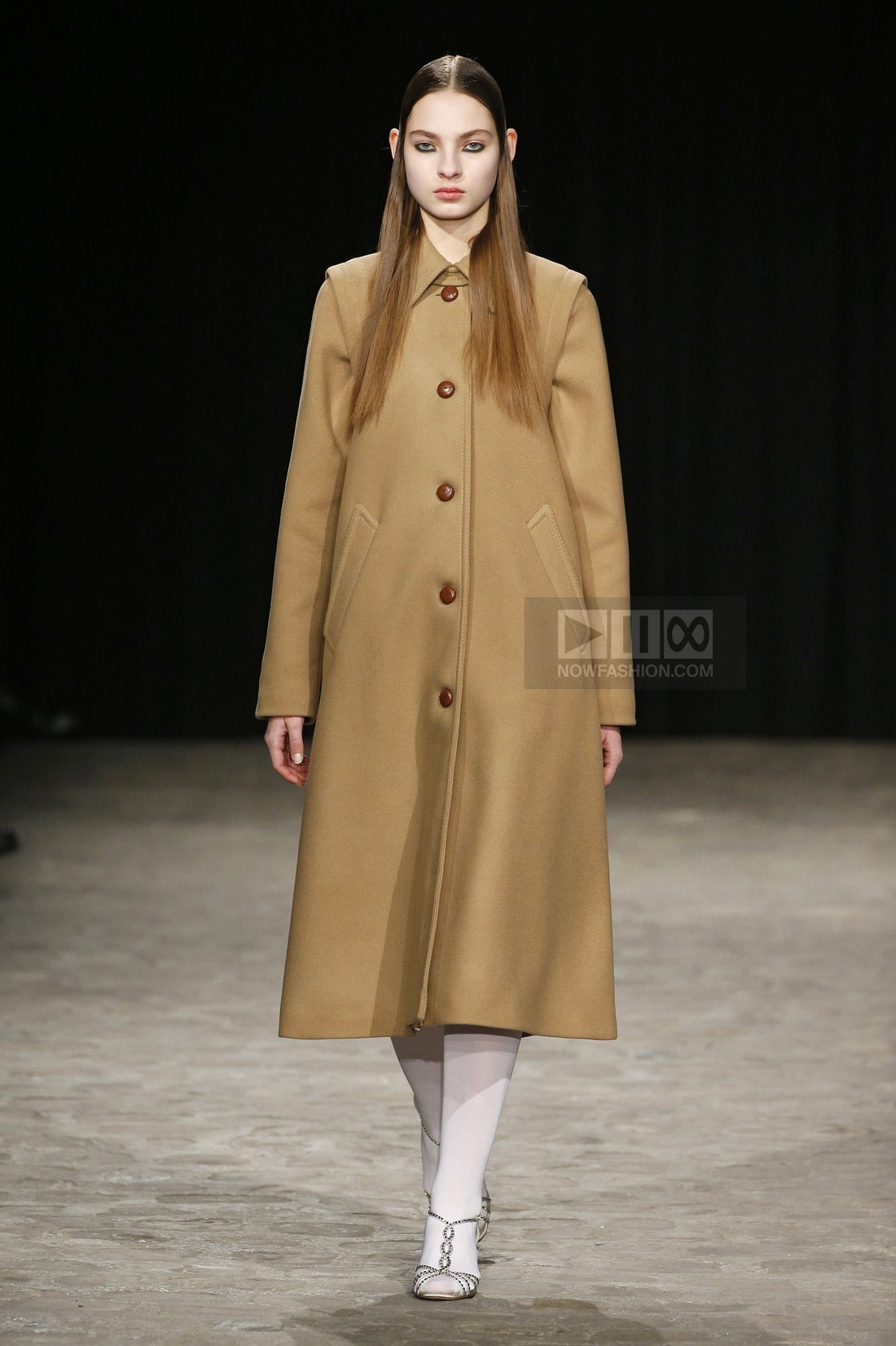 Veronique Branquinho Ready To Wear Fall Winter 2017 Paris - NOWFASHION