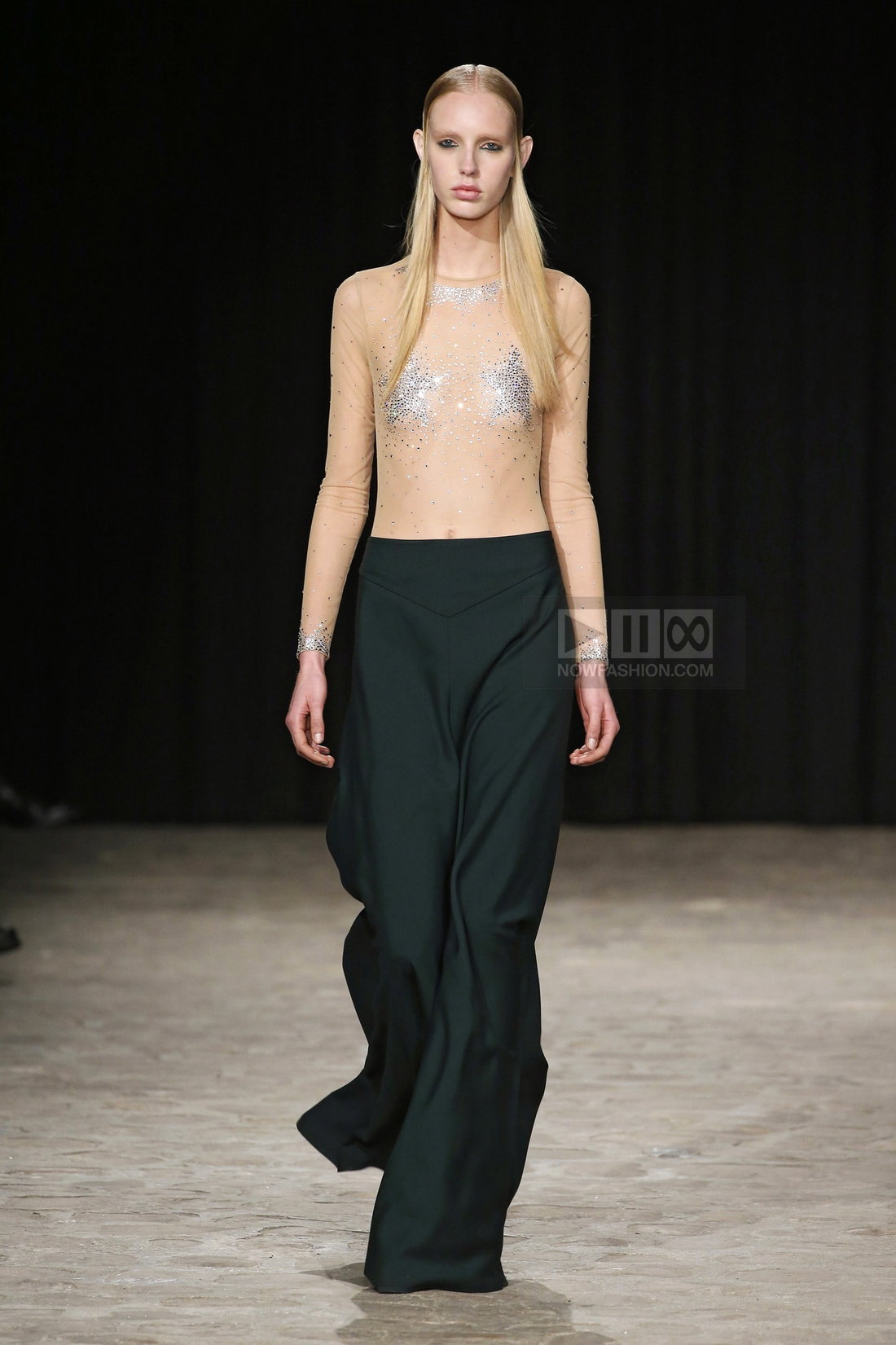 Veronique Branquinho Ready To Wear Fall Winter 2017 Paris - NOWFASHION