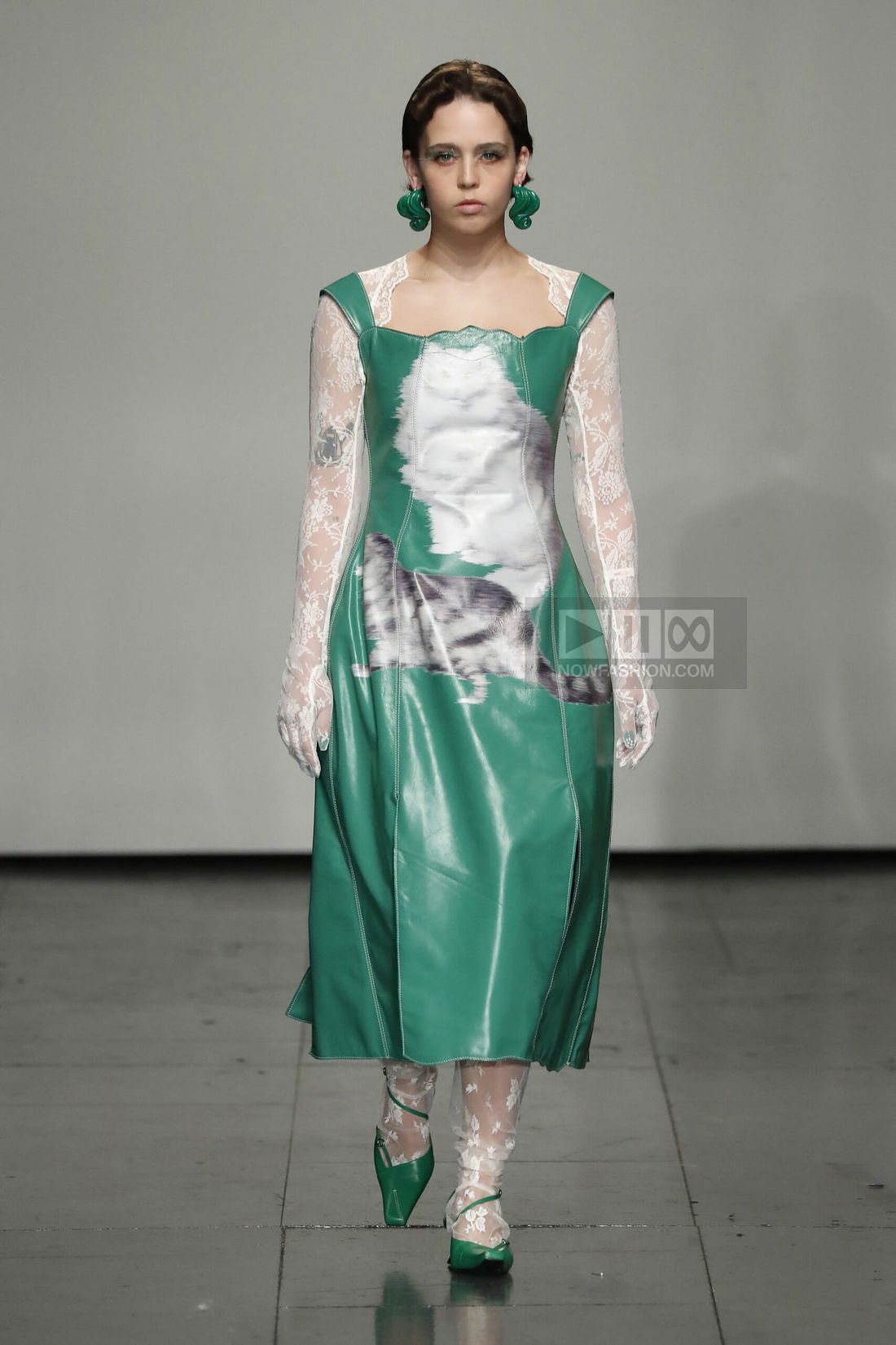 Yuhan Wang Ready to wear Fashion Show, Collection Fall Winter 2022