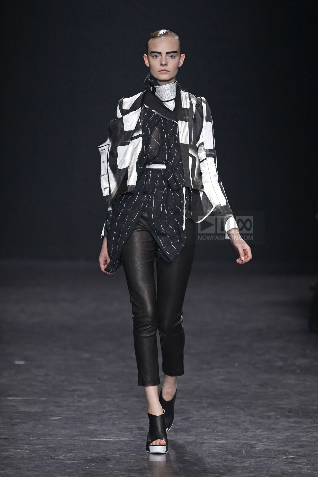 Ann Demeulemeester Ready To Wear Fashion Show, Collection Spring Summer