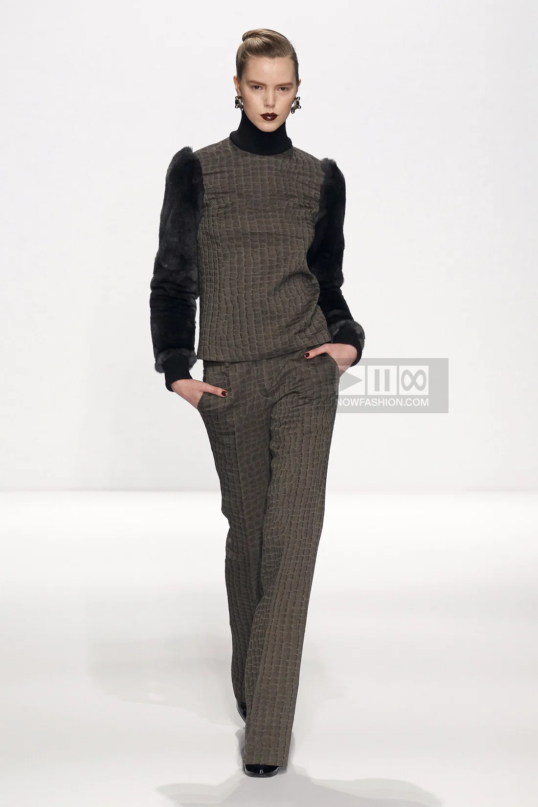 Alviero Martini Ready To Wear Fall Winter 2012 Milan