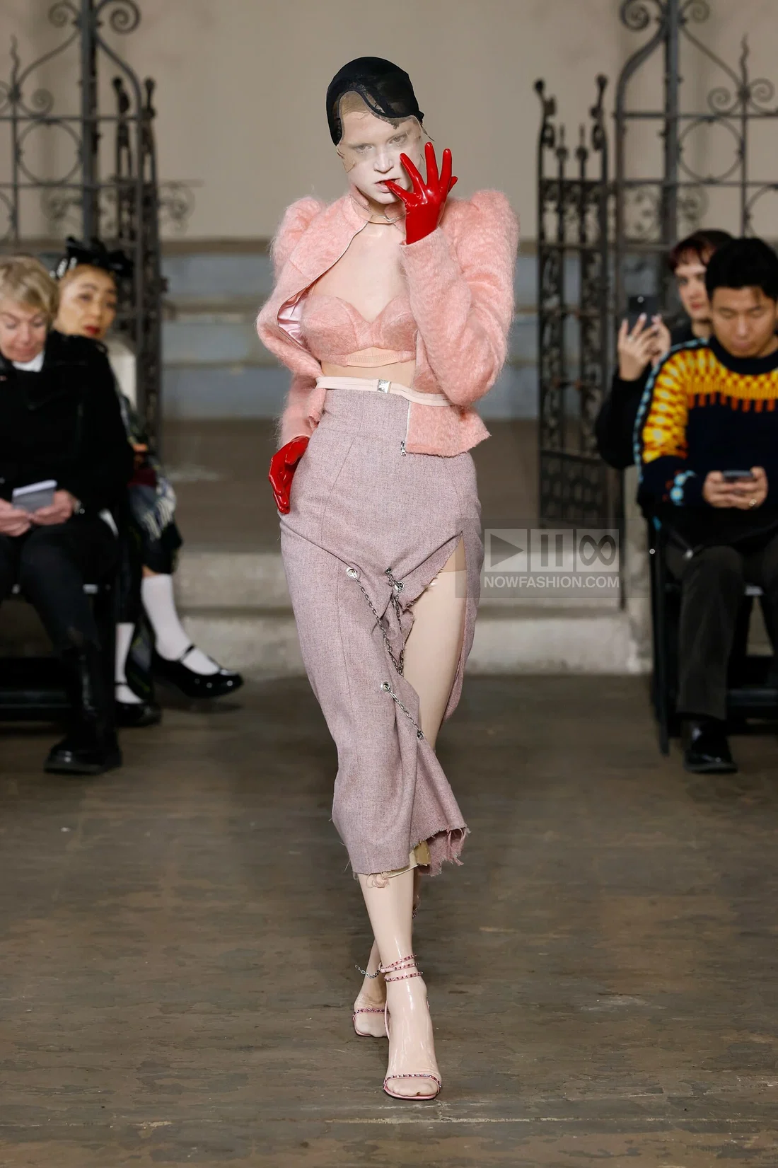 dilara-findikoglu-fashion-show-runway-ready-to-wear-fall-winter-2023