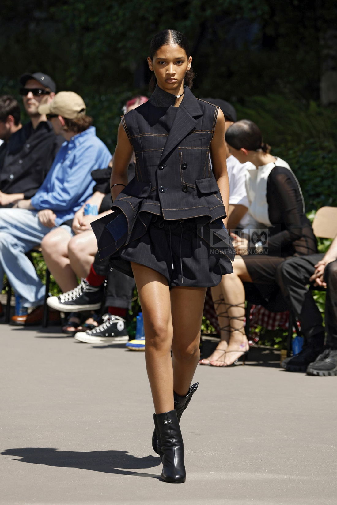 Sacai Men Spring 2024 - Image 02 - NOWFASHION