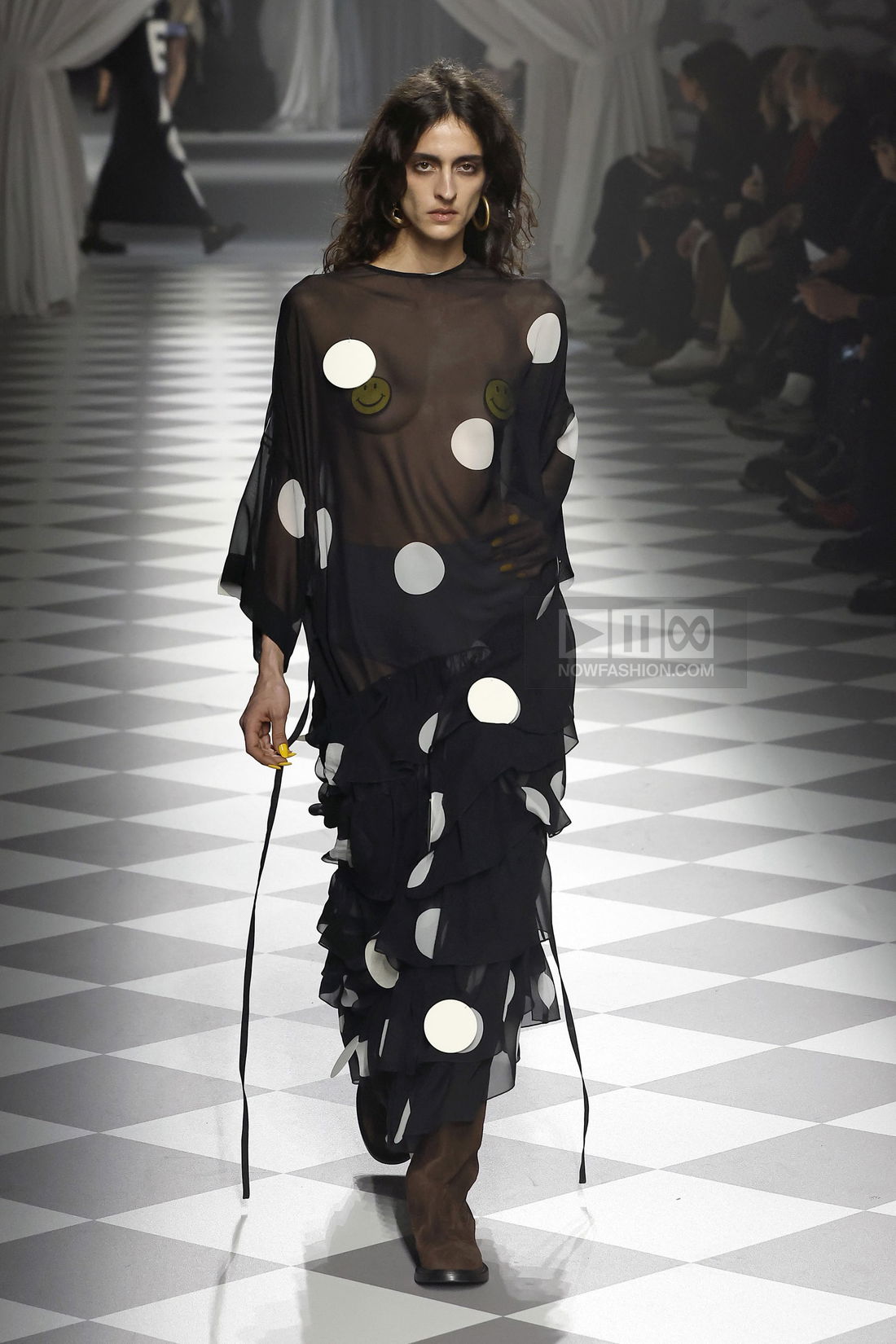 Moschino Fall Winter 2020 Moschino Autumn Winter 2021