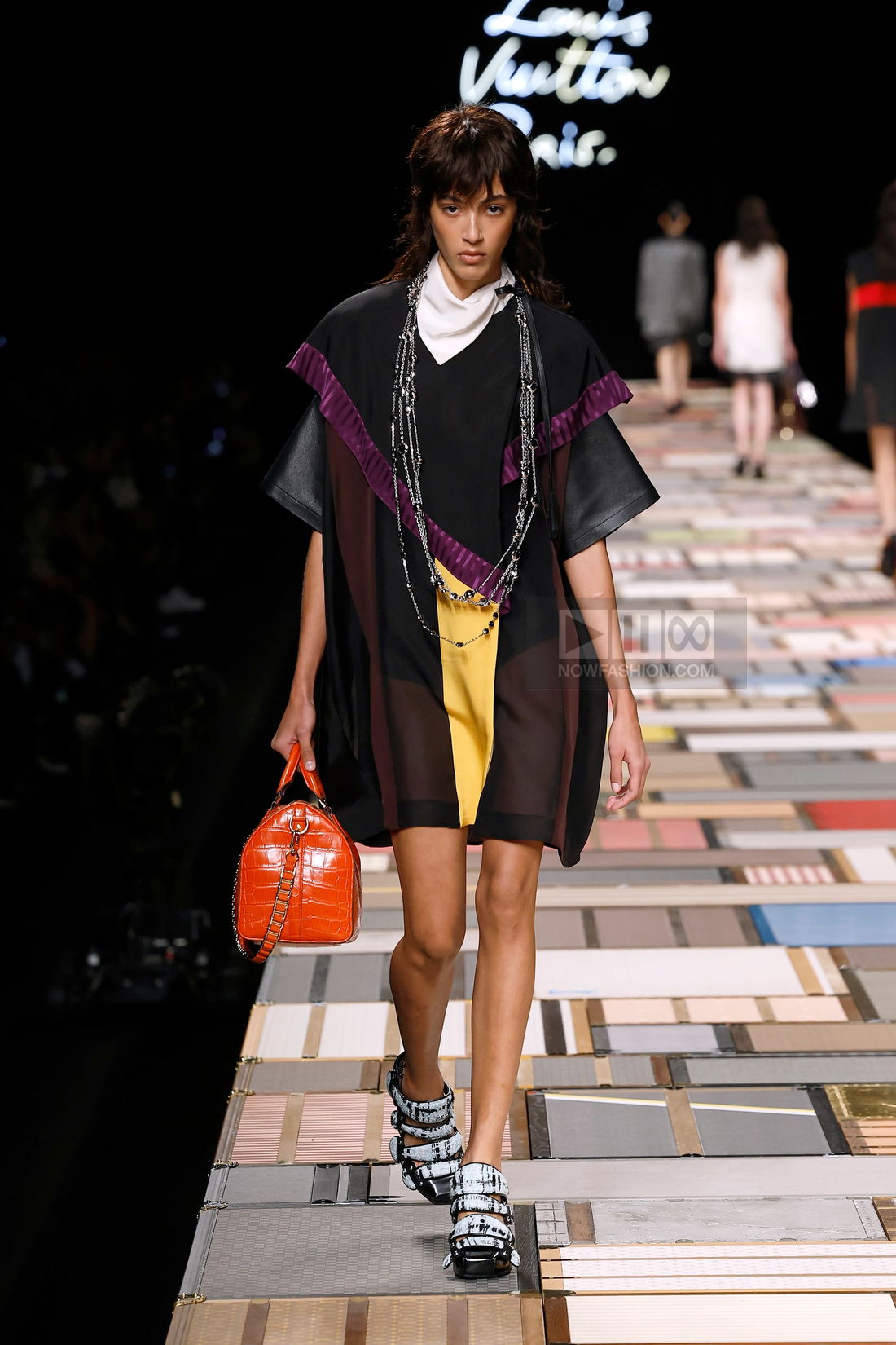 Fashion Louis Vuitton Spring Summer 2021 Collection Runway Louis