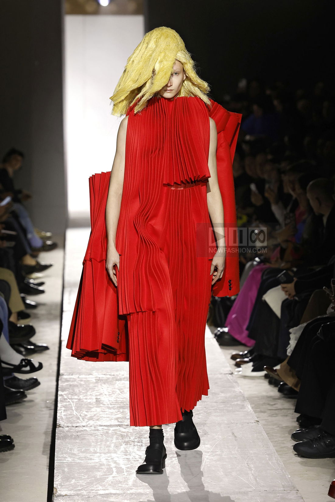 Comme des Garçons RTW Fall 2025 Image 18 NOWFASHION