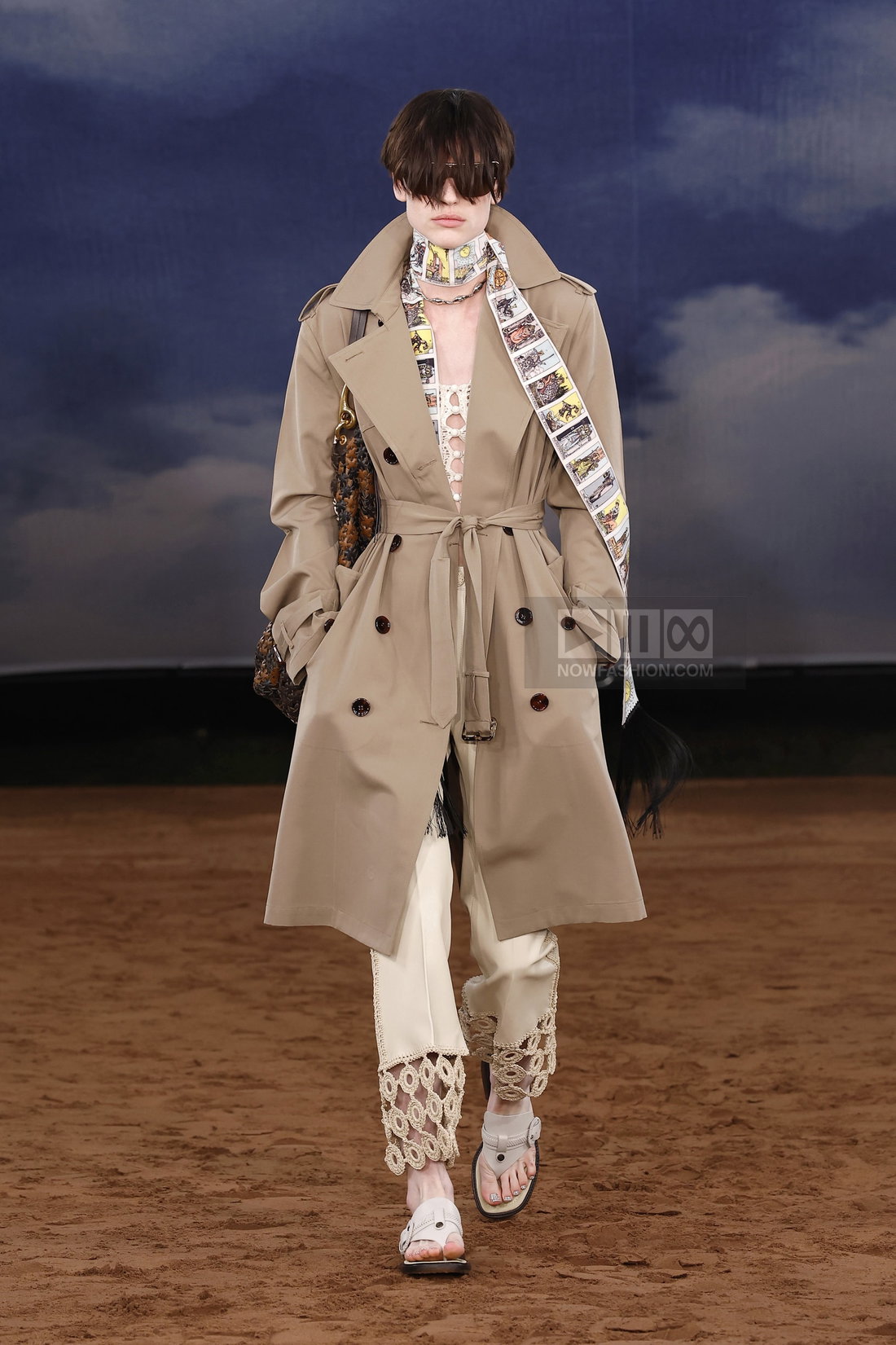 Burberry Men & Women Spring Summer 2026 London - NOWFASHION