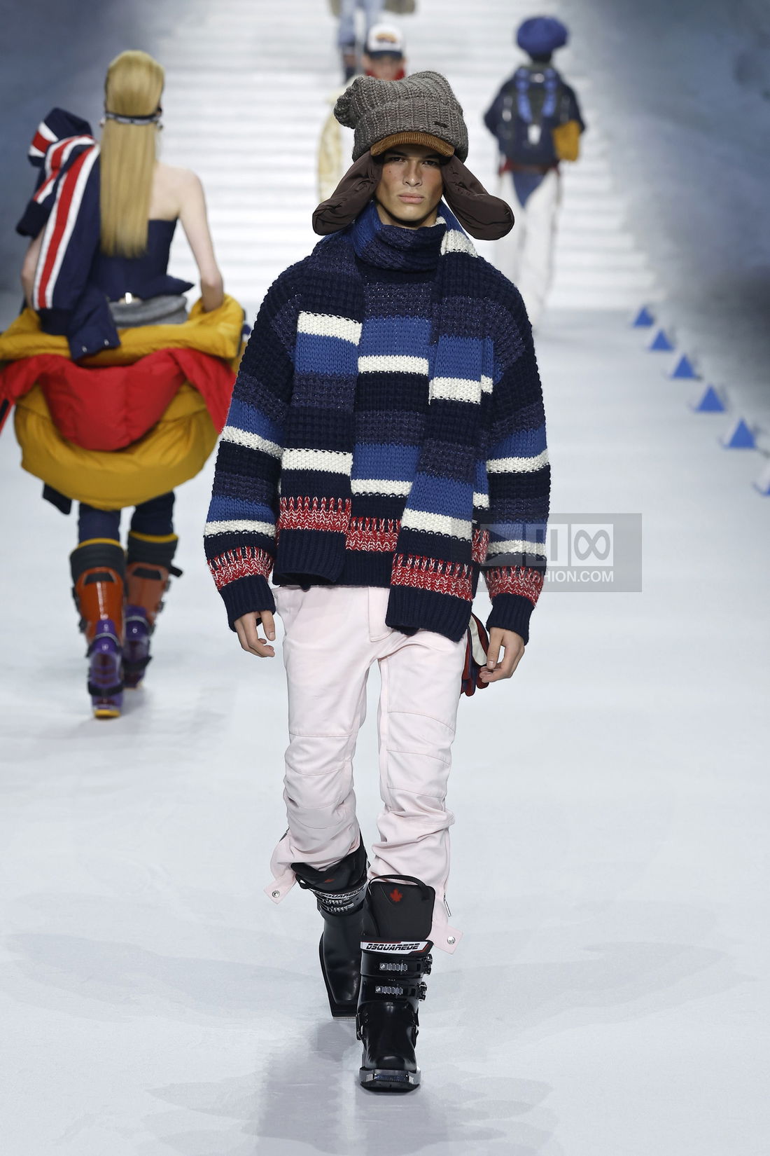 Dsquared2 Men & Women Fall Winter 2026 Milan - NOWFASHION