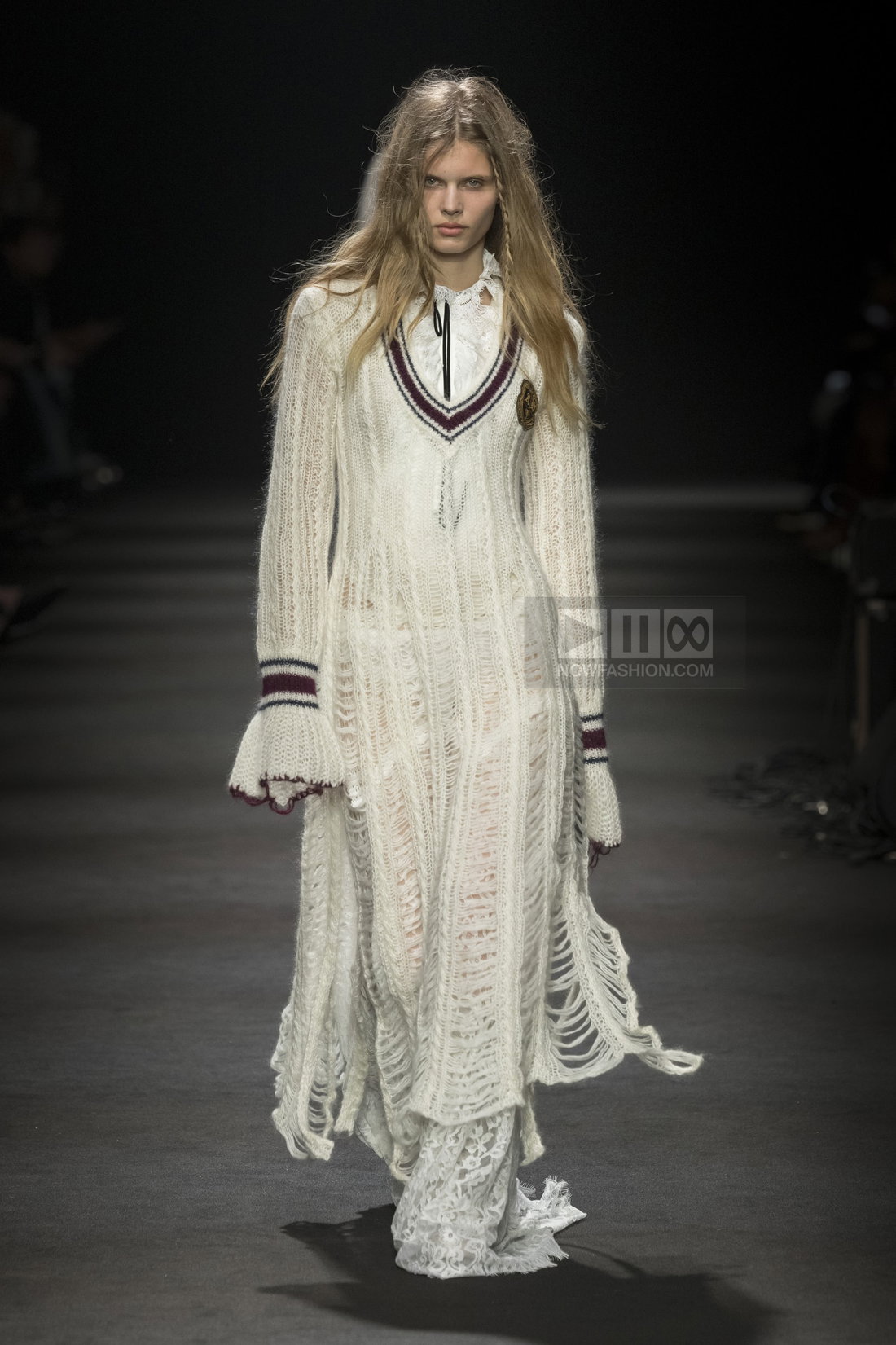 Ann Demeulemeester Ready To Wear Fall Winter 2026 Paris - NOWFASHION